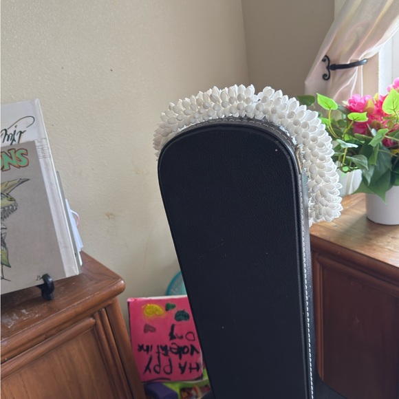 Hawaiian white seashell lei unisex - Picture 2 of 3